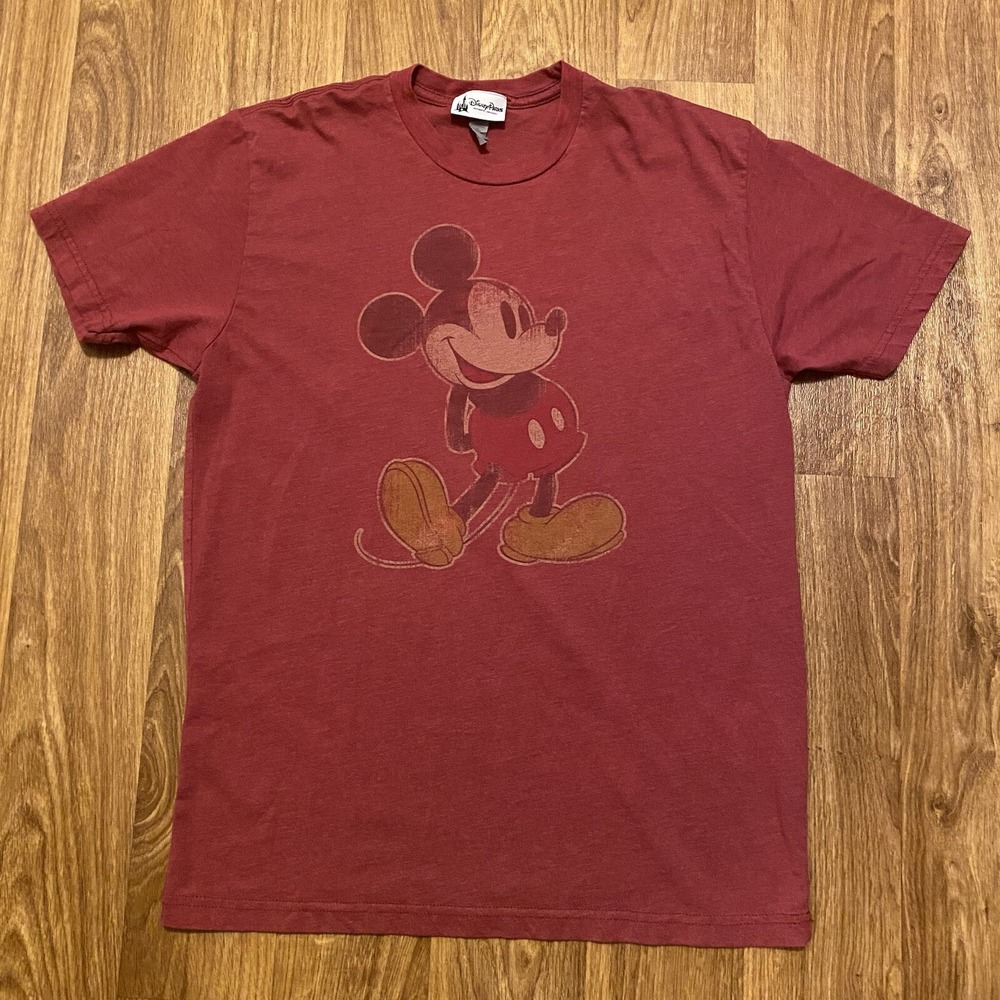 Mickey Mouse Shirt Adult Medium Red‎ Disney Parks Faded Graphic